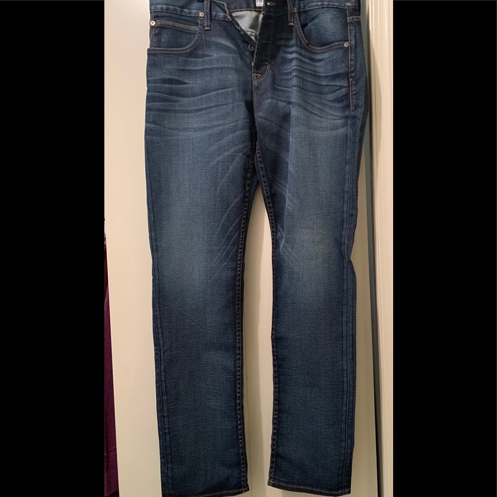 Hudson men’s distressed jeans